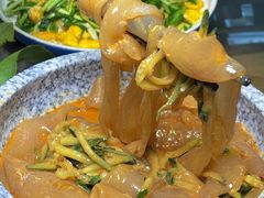 -山河屯铁锅炖·非遗东北菜(南山店)