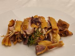 -品海楼·大连海胆锅贴馆(东港店)