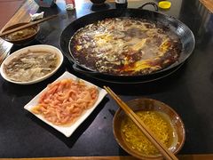 -苟味道老火锅(黄桷坪店)