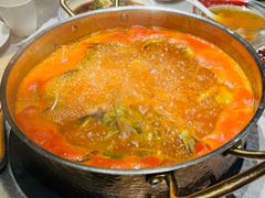 -野山舂·贵州现舂酸汤牛肉(民生路店)