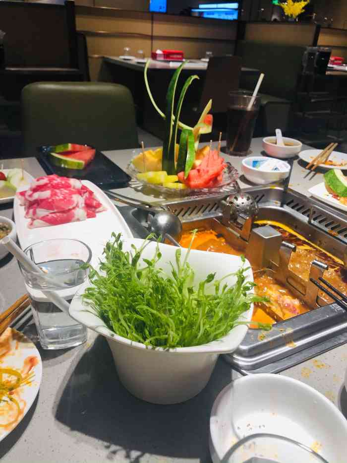 海底捞火锅(安吉万达店)-"原来安吉万达还有一家海底捞,这家海底捞等.