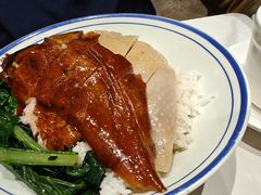 -香港新发烧腊茶餐厅(水围店)