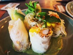 牛油果软壳蟹米纸卷-CHINCHIN 青青·泰国料理(万象食家店)