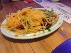 -山里屯铁锅炖·东北菜(康桥店)