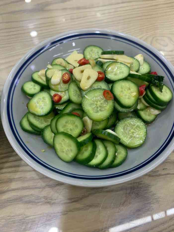 花花肠子馆(常青路店"距离我比较近的一家店,和朋友经常来光顾.