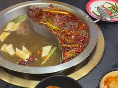 -沸炉重庆老火锅(军事博物馆店)