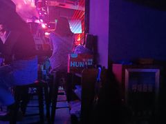 -UP嘻哈酒吧(粉巢店)