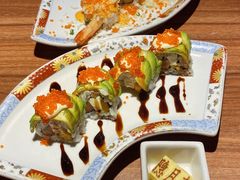 牛油果芝士三文鱼卷-隐月· 㐂和食屋(芝罘万达公馆店)