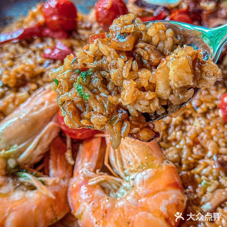 在魔都！被这口西班牙海鲜饭征服了...