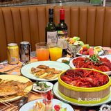 黄龙饭店自助餐，小龙虾狂嗨！夏天的快乐来了！