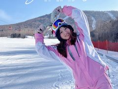 -亚布力新体委滑雪场