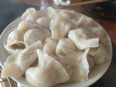 白菜饺-果松木炭酸菜铜火锅·外婆参鸡汤