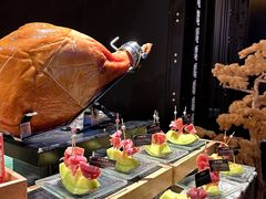 -雍容荟帝王蟹活龙虾展台自助(IFS黑金店)