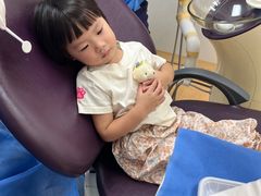 -瑞尔齿科(上海长风大悦城店)