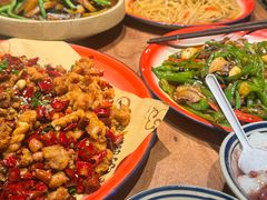 -泥糊破店小酒馆·团建聚餐(南京西路店)