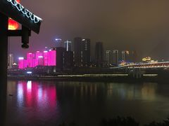 -屋顶顶城市·江景酒店-客房部