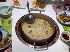 -洪氏嗨捞·猪肚鸡火锅(阳光天地店)