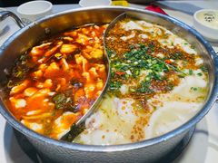 -德林酸菜鱼火锅(南丹店)