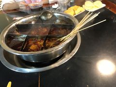 -邓莽子老火锅(中兴路总店)
