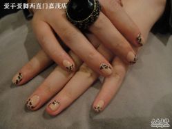 爱手爱脚豹纹彩绘-摩睫+皮肤管理·科学美容中心