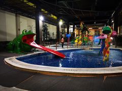 -泉城欧乐堡戏水湾艺术养生温泉