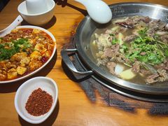 -大众跷脚牛肉馆·非遗传承单位(峨眉山店)