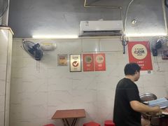 -威邵鸡煲(西华路总店)