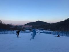 -亚布力新体委滑雪场