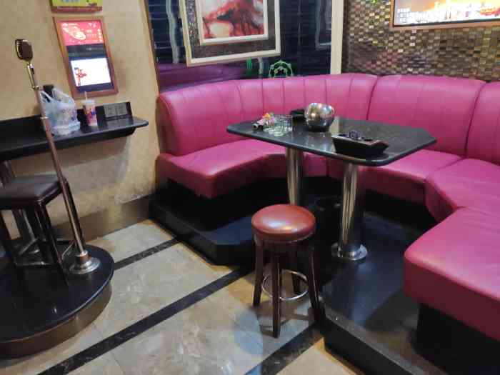 盛世唐朝量贩ktv(横店店)-"外出来到横店,到处逛了逛没地方去,还是来.