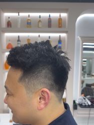 -尤司男士国潮理发馆