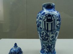 清康熙·青花西洋宫苑亭阁图盖罐-嘉定博物馆