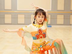 -艺彩童馨舞蹈培训学校(西湖道校区)