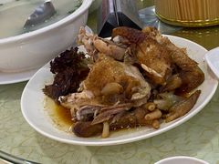 -鹏城人家海鲜酒家·23年老字号(较场尾店)