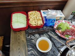 -乳仔牛牦牛汤锅 烤羊排(松潘古城店)