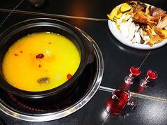 -野菌皇海景野生菌火锅(滨海大道店)