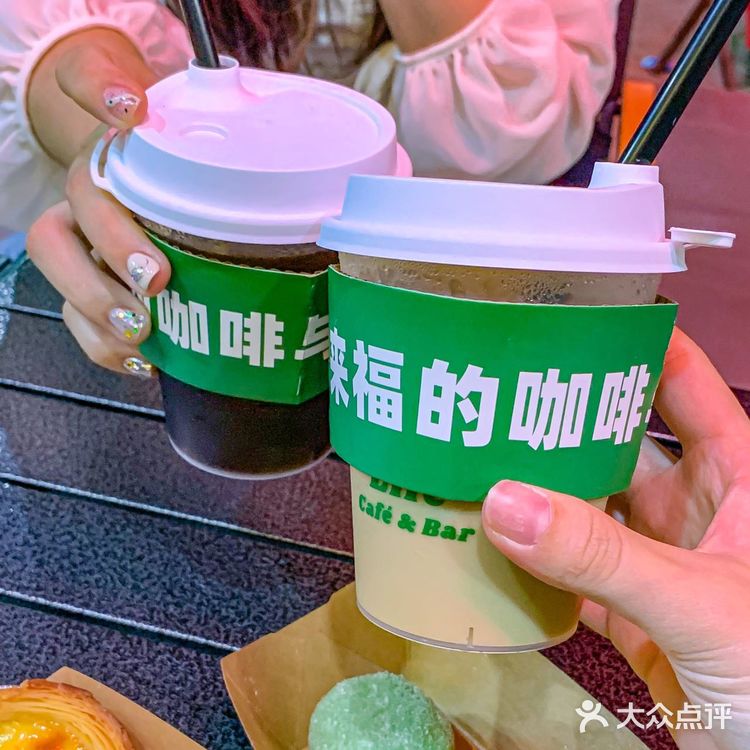 广州探店丨一家黑金风的咖啡店🖤