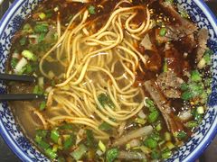 -牛一嘴·兰州牛肉面·大盘鸡(财富中心店)