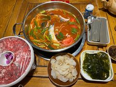 -快活林酸汤鱼鲜品火锅店(甲秀楼店)