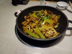干锅牛蛙-蛙蛙叫干锅年代(簋街总店)