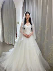 -艾米丽婚纱礼服