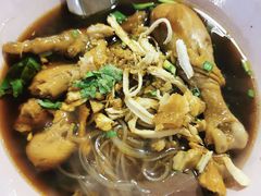 -席娜卡琳火车铁道夜市