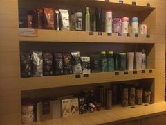 零售区-星巴克臻选(北京世贸天阶店)