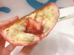 草莓脏脏包-巴黎贝甜(国贸店)