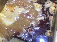 -东巴婆婆云南鱼豆花火锅(大东门店)