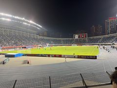 -裕彤国际体育中心