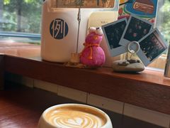 -Be Lived Cafe比例咖啡(摩天轮店)