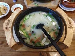 -桥香园云南过桥米线(红龙井店)