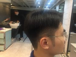 -SIX Hair Consultant