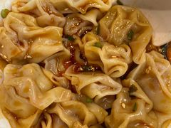 红油荠菜馄饨-弄堂咪道-饭香·面香·馄饨香(钦州北路田尚坊店)