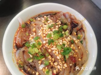 很符合我的口味，最喜欢后边下的面